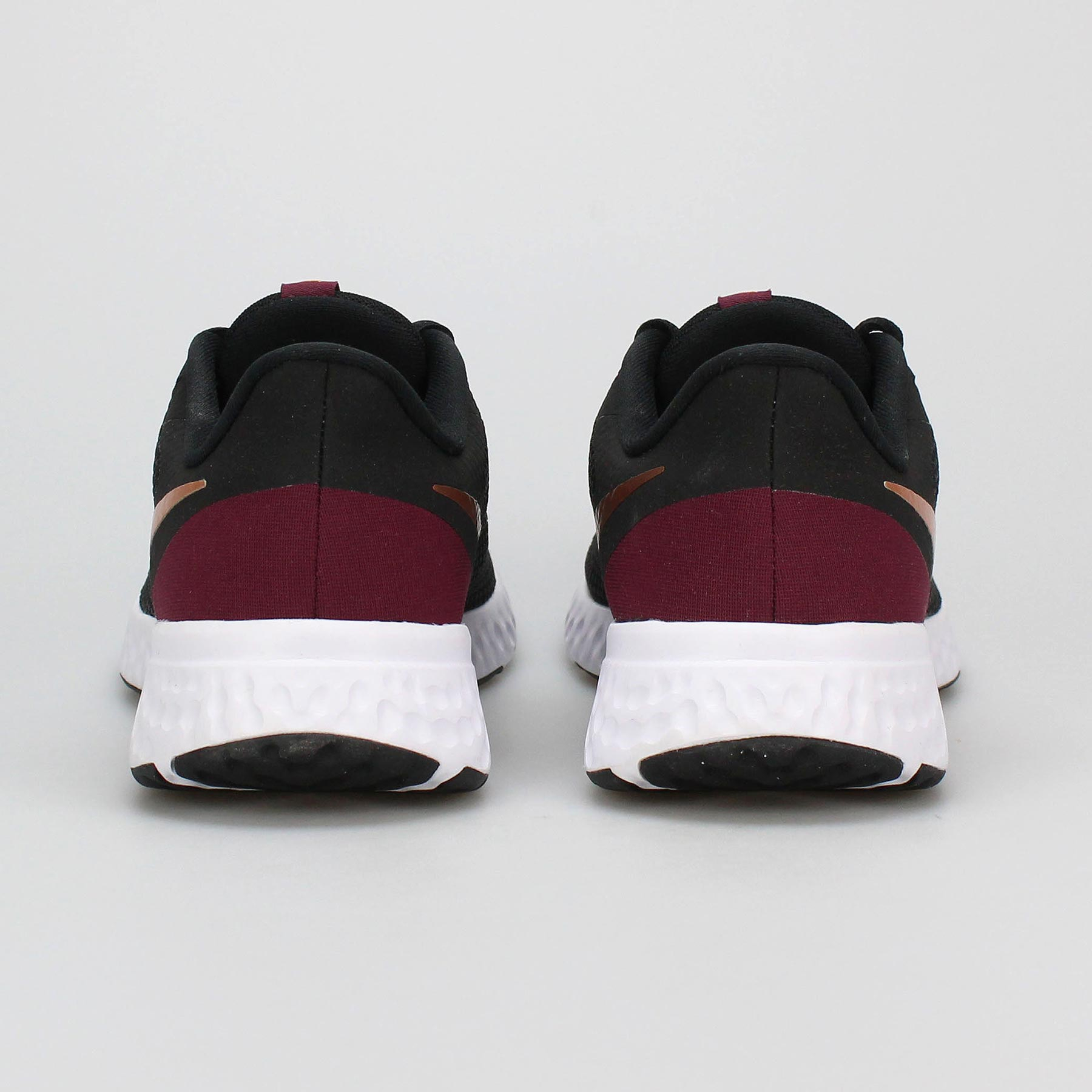 nike women's revolution 4