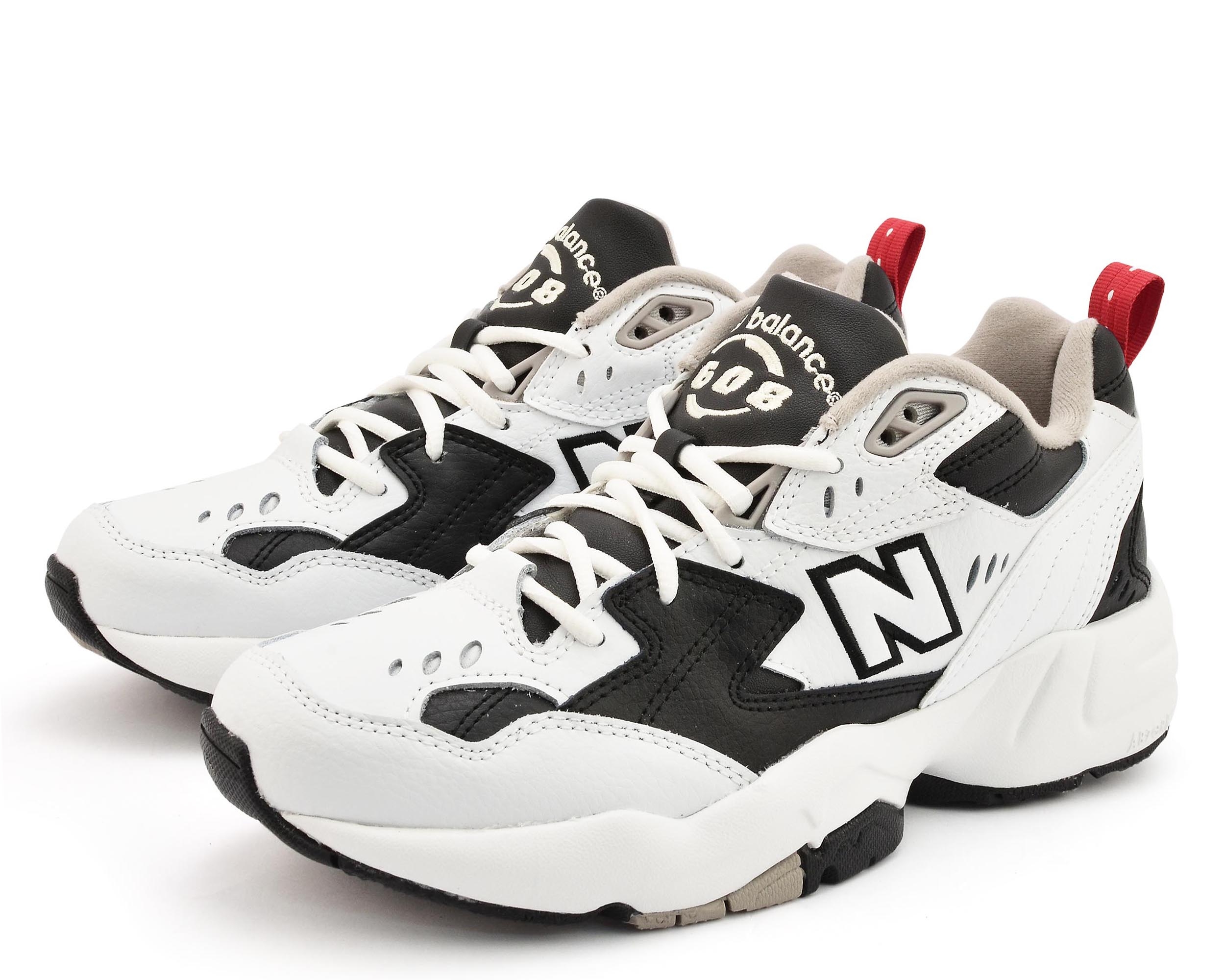 new balance chunky gym shoes