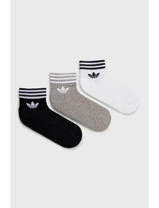 Κάλτσες adidas Originals χρώμα άσπρο HC9550