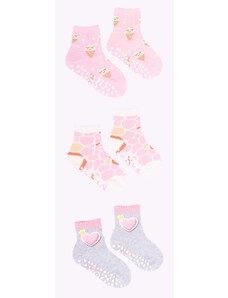 Yoclub Παιδικές Βαμβακερές Κάλτσες για Κορίτσια Αντιολισθητικές ABS Μοτίβα Χρώματα 3-pack SKA-0109G-AA3A-004