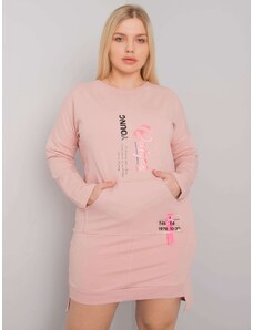 Fashionhunters Μεγαλύτερο ροζ γυναικείο φόρεμα μεγαλύτερου μεγέθους με τσέπη