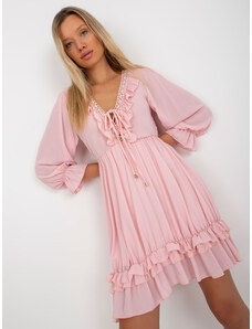 Fashionhunters Ανοιχτό ροζ boho φόρεμα με διακοσμητικά στοιχεία Winona OCH BELLA