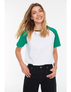 Trendyol T-Shirt - Πράσινο - Ημι-fit
