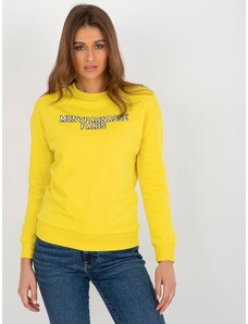 Fashionhunters Κίτρινο φούτερ με κουκούλα και επιγραφή