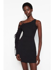 Trendyol Μαύρο Εφαρμοστό Υφαντό Κομψό βραδινό φόρεμα