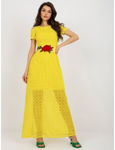 Fashionhunters Κίτρινο βραδινό φόρεμα με φόδρα