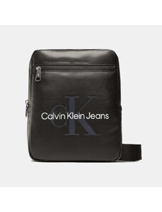 Calvin Klein Monogram Soft Reporter22