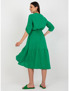 Fashionhunters Πράσινο μίντι μουσελίνα φόρεμα OCH BELLA