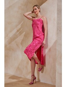 ENZZO Midi φόρεμα με ανάγλυφο σχέδιο σατέν Κοραλί