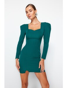 Trendyol σμαραγδένιο πράσινο τοποθετημένο μανίκι λεπτομερές σχισμή πλεκτό φόρεμα