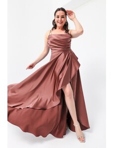 Lafaba Γυναικείο Σολομό Plus Size Σατέν Βραδινό Φόρεμα με σχισμή. Βραδινό φόρεμα χορού.