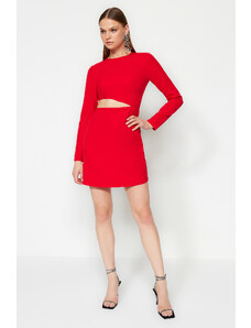 Trendyol Μοντέρνο κόκκινο εφαρμοστό βραδινό φόρεμα με παράθυρο/κομμένη λεπτομέρεια