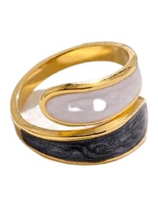 charmy.gr Ατσάλινο ρυθμιζόμενο δαχτυλίδι χρυσό με μαύρο και άσπρο σμάλτο (R1273)