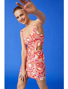 Koton στράπλες μίνι φόρεμα με μοτίβο λεπτομέρεια παραθύρου
