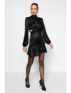 Trendyol Μαύρο Βραδινό Φόρεμα με Βολάν Ανοιχτής Μέσης/Σκέιτερ