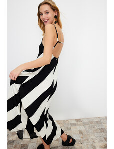 Trendyol Black Printed A-Line Twist/Textured Knitted Maxi Dress
