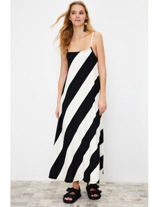 Trendyol Black Printed A-Line Twist/Textured Knitted Maxi Dress