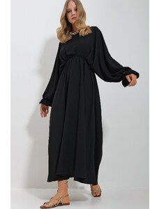 Trend Alaçatı Stili Women's Black Crew Neck Balloon Sleeve Aerobin Fabric Maxi Length Dress