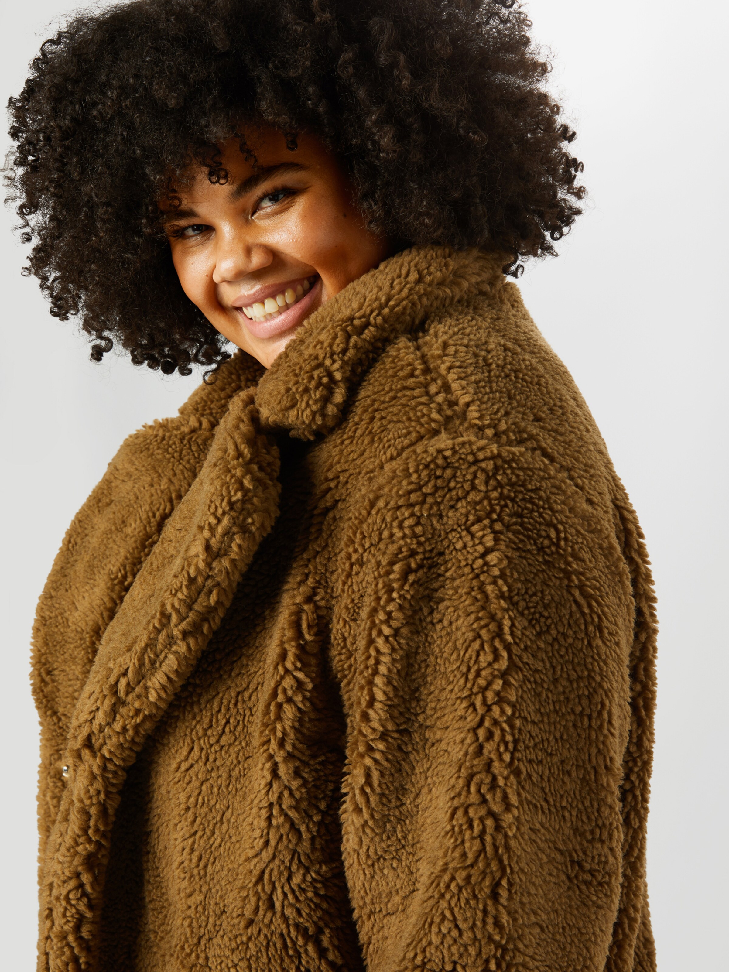 Urban Classics Ανοιξιάτικο και φθινοπωρινό παλτό 'Sherpa' καφέ