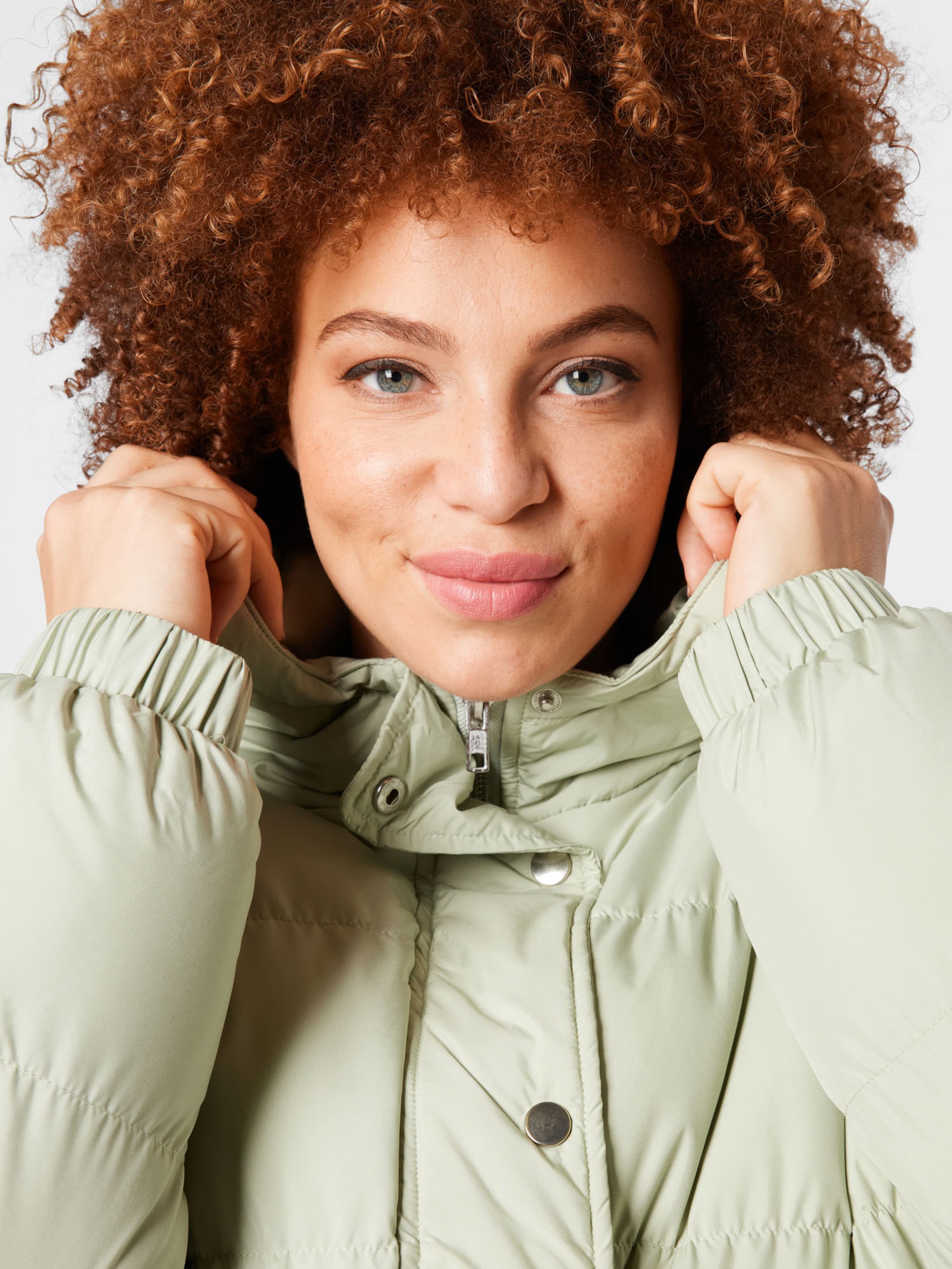 Urban Classics Χειμερινό μπουφάν πράσινο παστέλ