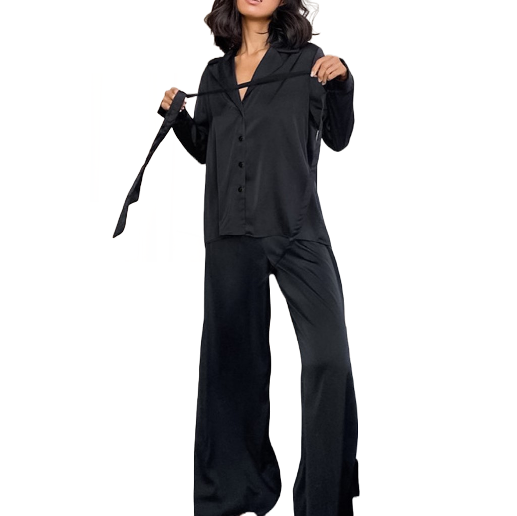 La Lolita Amsterdam ROMINA Σατέν υφής σετ πιτζάμες με πουκαμίσα με δέσιμο στα μανίκια & παντελόνα με ανοίγματα στο πλάι