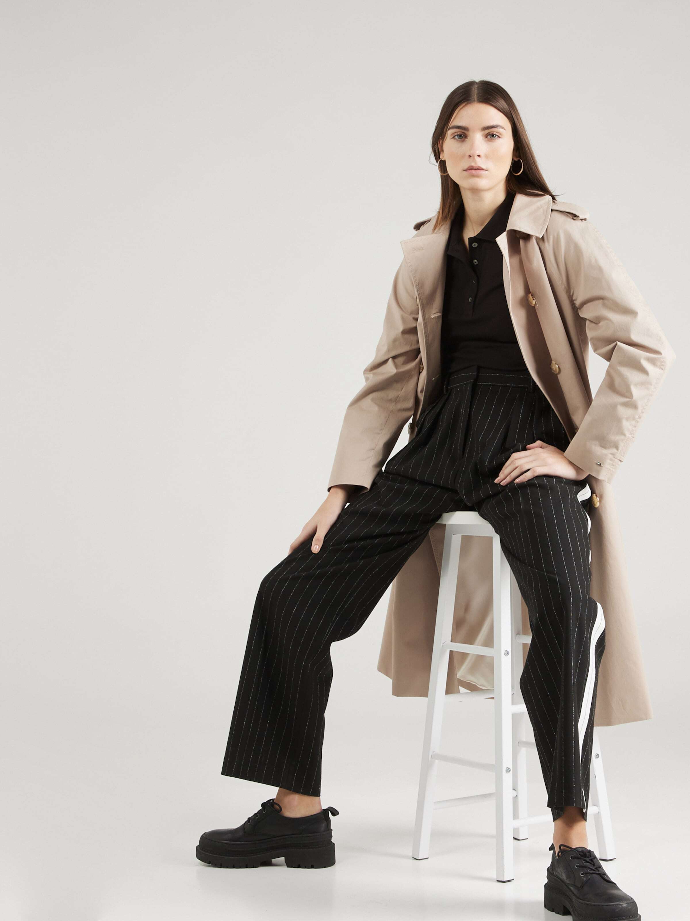 TOMMY HILFIGER Μπλουζάκι σκούρο μπλε / κόκκινο / μαύρο / λευκό