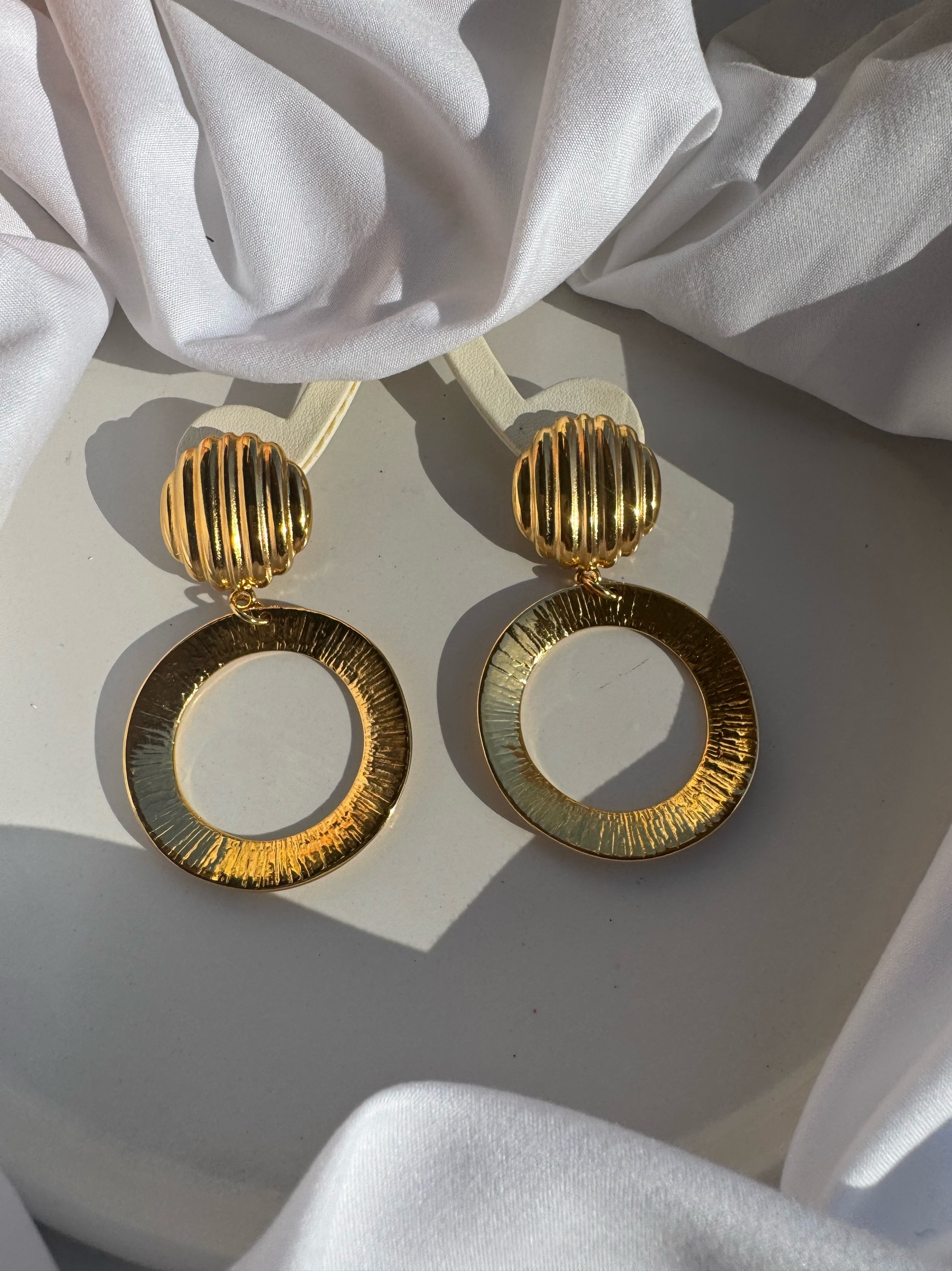 Χειροποίητα Μεγάλα Σκουλαρίκια Κρίκοι – Ανάλαφρα & Εντυπωσιακά | Christina Christi