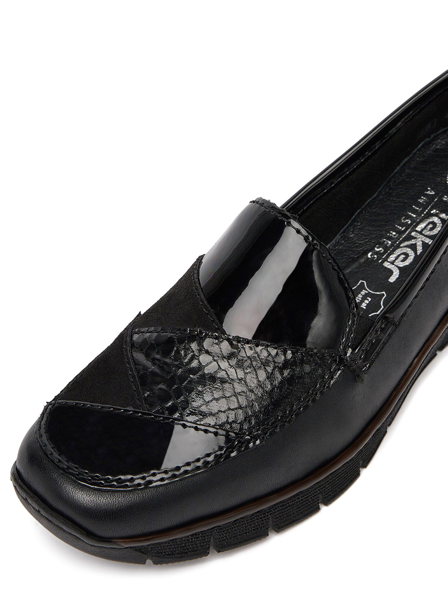 Κλειστά παπούτσια Rieker