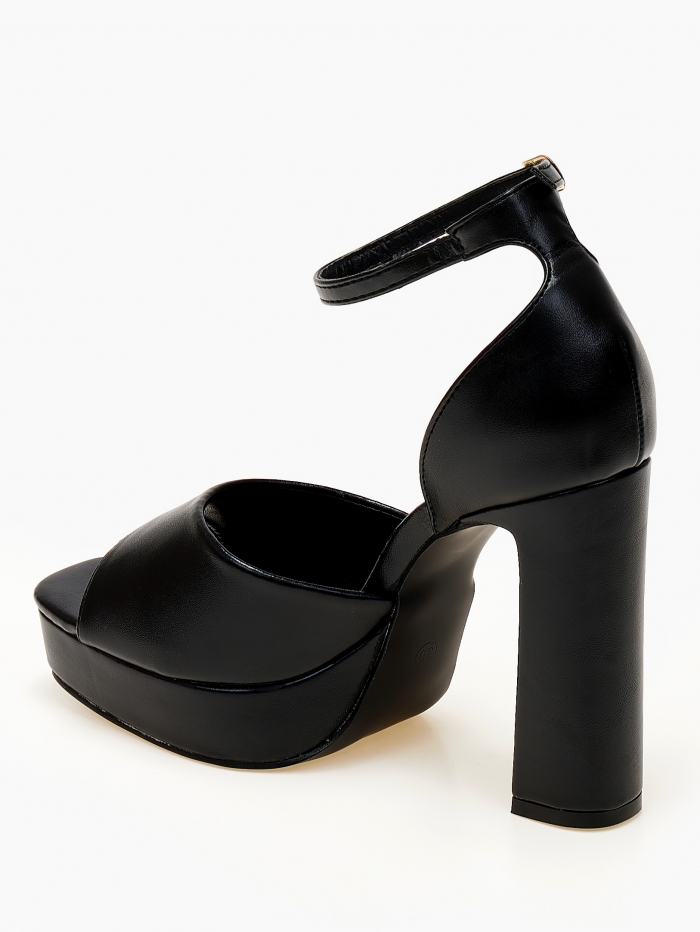 issue Ψηλά πέδιλα με χοντρό τακούνι και φιάπα - Μαύρο - 032011