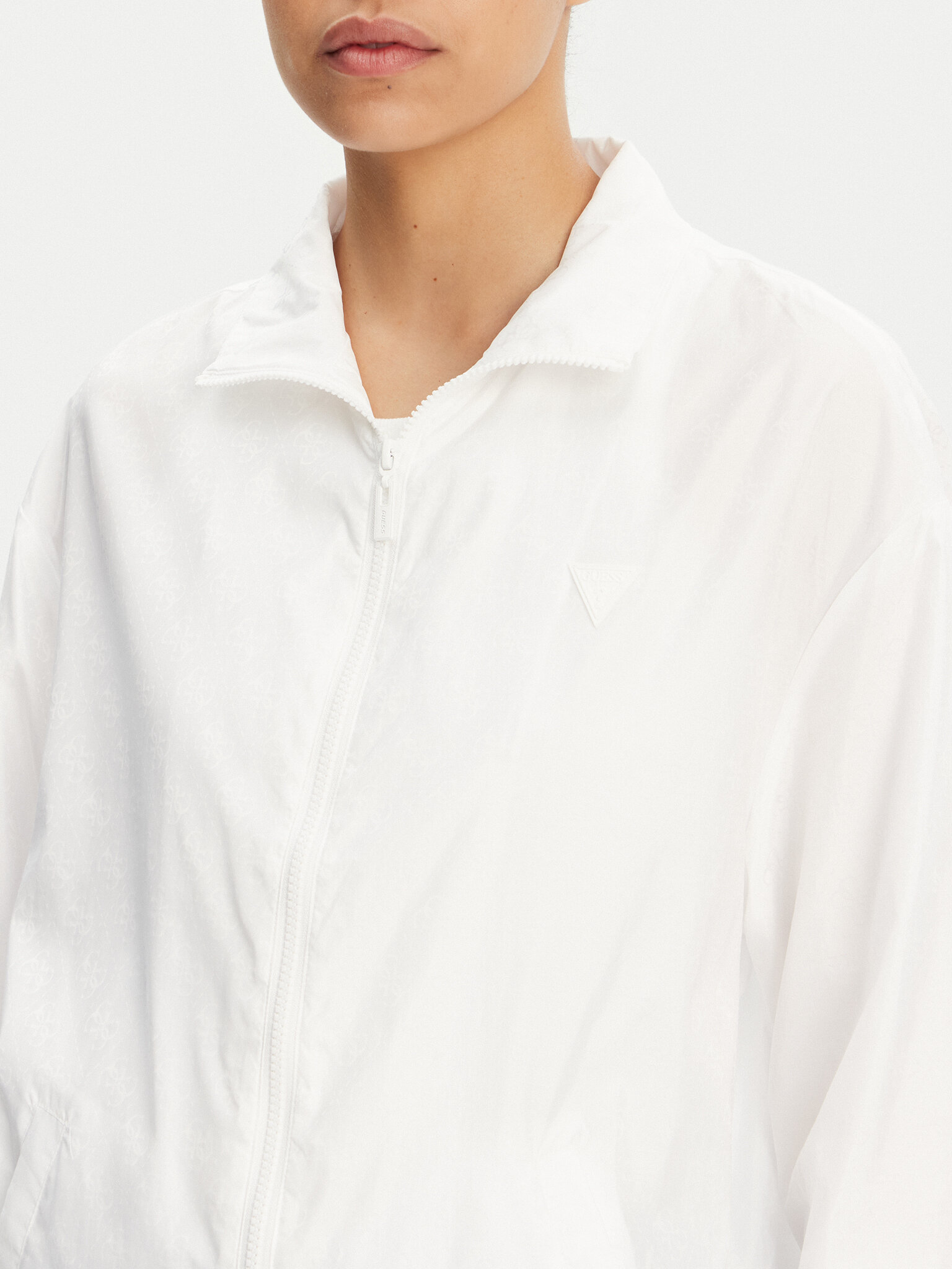 Μπουφάν μεταβατικό Guess