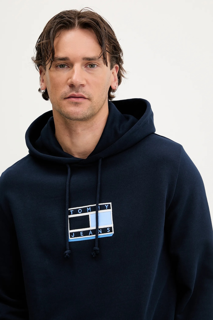 Βαμβακερή μπλούζα Tommy Jeans χρώμα: ναυτικό μπλε, με κουκούλα, DM0DM21623