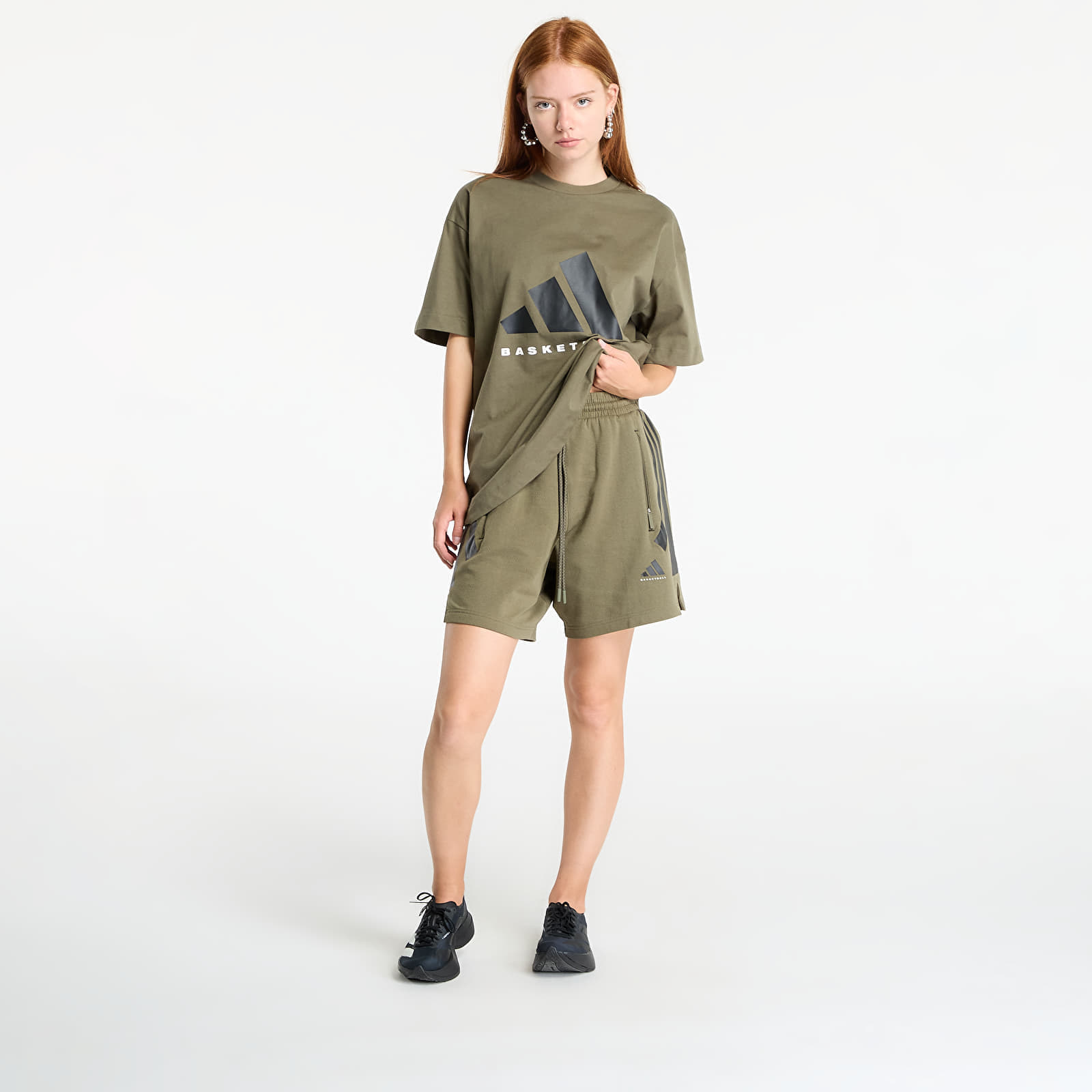 adidas Performance T-shirt adidas Basketball T-Shirt UNISEX Olive Strata S