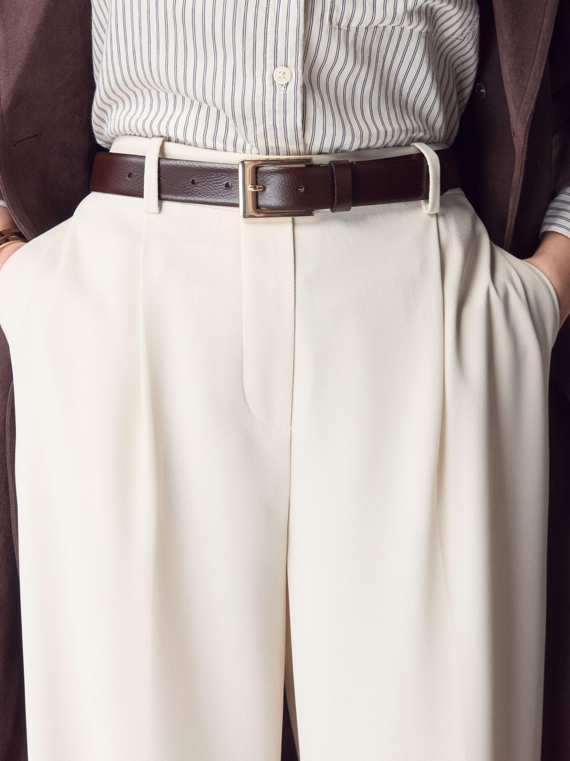 Next Ζώνη σοκολατί