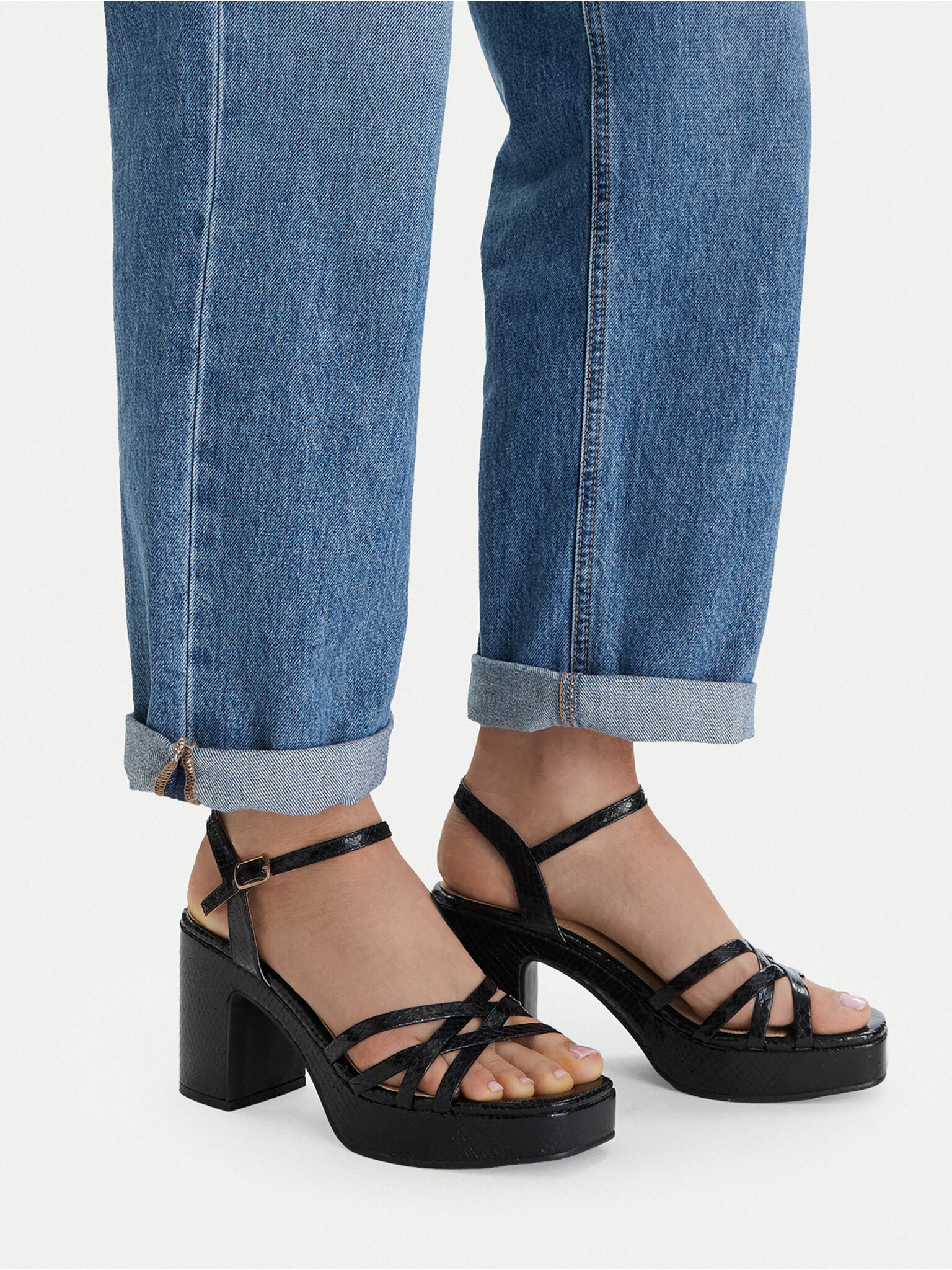 Σανδάλια DeeZee