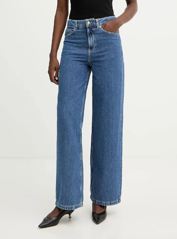 Straight jeans