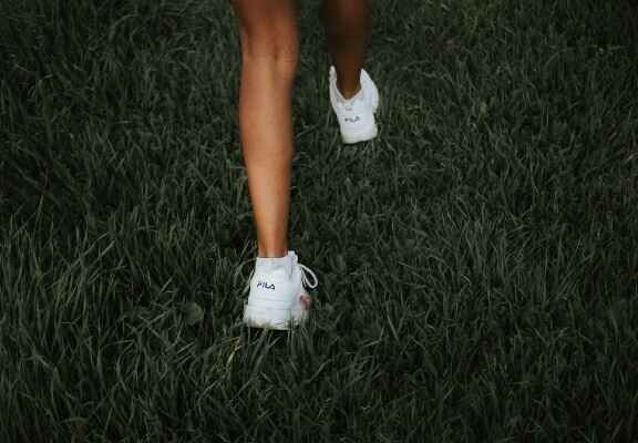 λευκά παπούτσια Fila