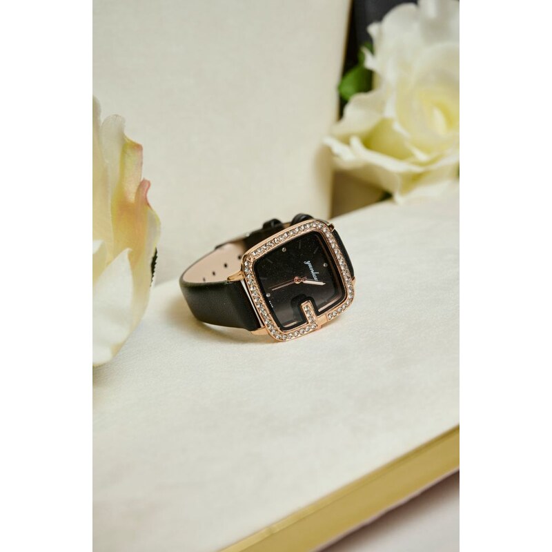 Ekellys Ρολόι Με Λουρί Από Δερματίνη Και Στρας GLAMI.gr