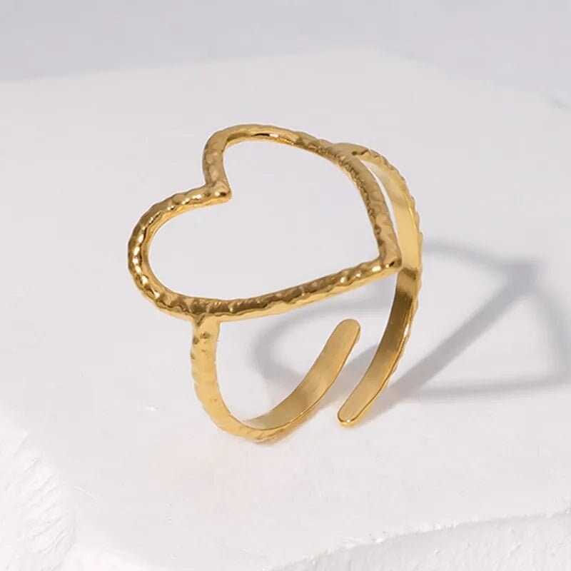 Charmy Ατσάλινο δαχτυλίδι καρδιά επιχρυσωμένο ρυθμιζόμενο (R1326)