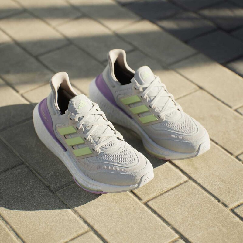 Παπούτσια για τρέξιμο adidas ULTRABOOST LIGHT W ie3337 38,7