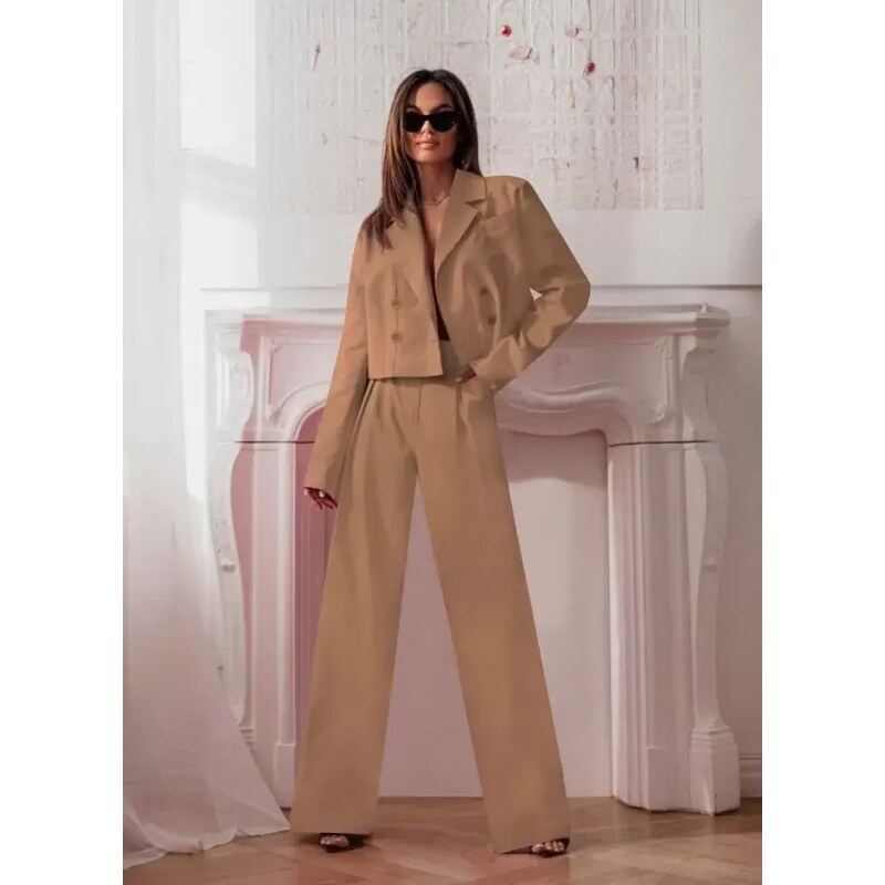 parizianista κοστούμι παντελόνι σε φαρδιά γραμμή με τσέπες & σακάκι σταυρωτό κοντό με κουμπιά & βάτες - ταμπά - 057014