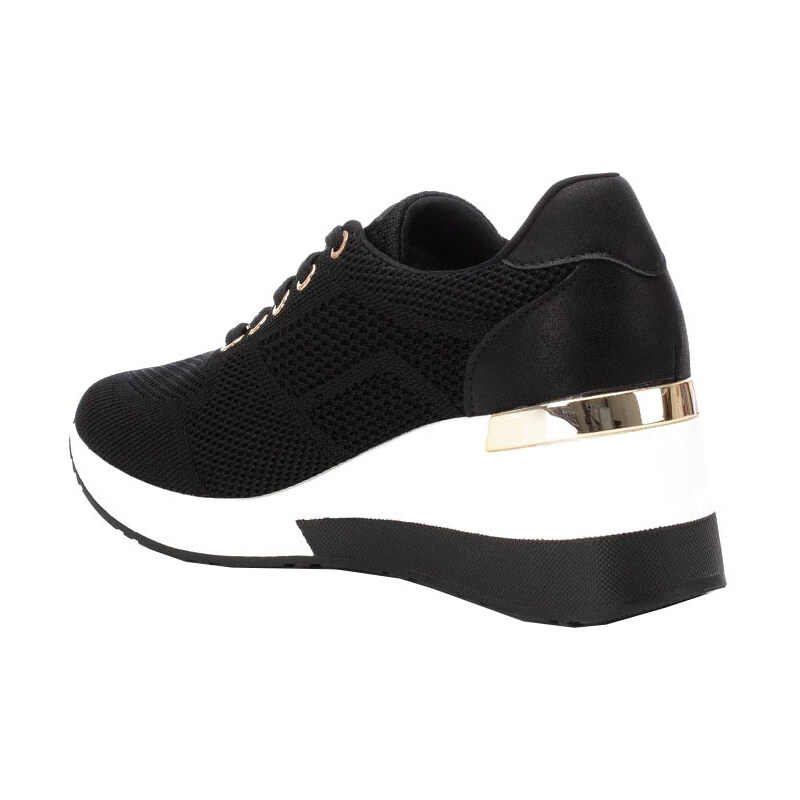 Γυναικεία sneakers XTI 142419 μαύρο