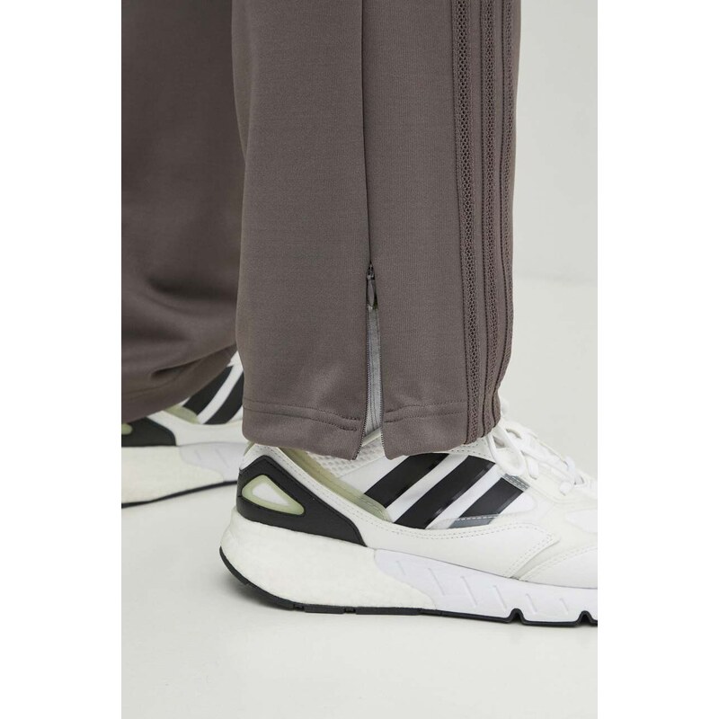 Παντελόνι φόρμας adidas Originals χρώμα: γκρι, IT7455