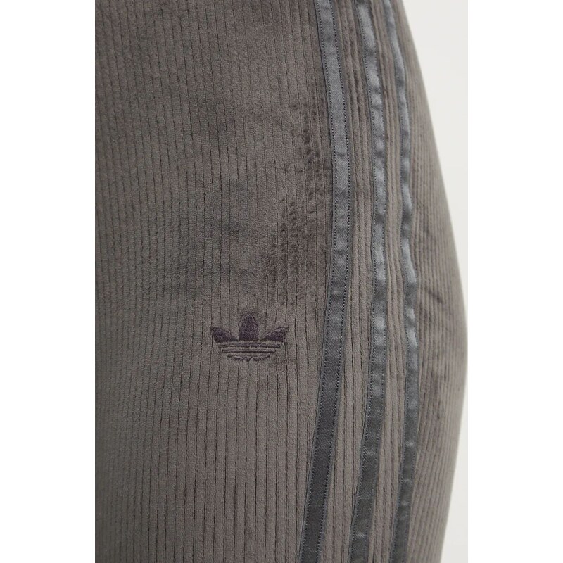 Παντελόνι φόρμας adidas Originals Femme Galore Rib Flared Legging χρώμα: γκρι, JN3024