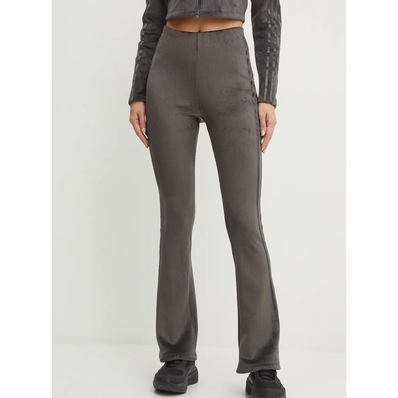 Παντελόνι φόρμας adidas Originals Femme Galore Rib Flared Legging χρώμα: γκρι, JN3024
