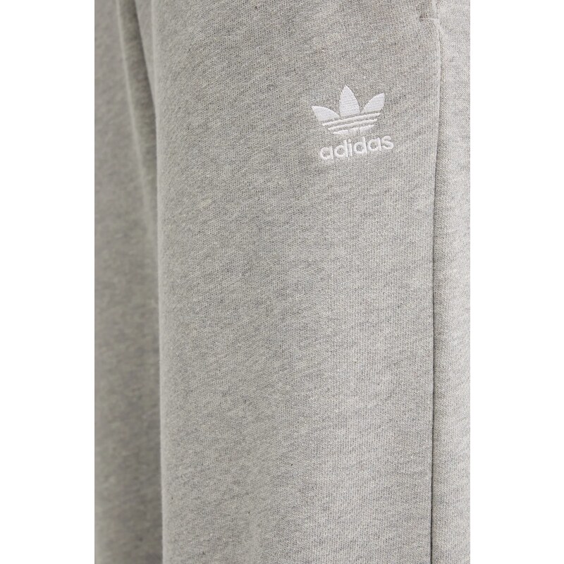 Βαμβακερό παντελόνι adidas Originals Essentials χρώμα: γκρι, JW2811