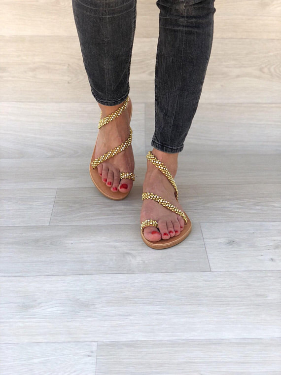 Χρυσά Δερμάτινα Σανδάλια Πέρλες και Στρας– Χειροποίητα Καλοκαιρινά | Christina Christi