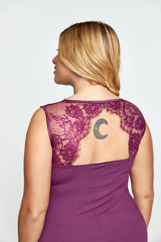 Helen Πυτζάμα σετ με παντελόνι κάπρι και τοπ με δαντέλα