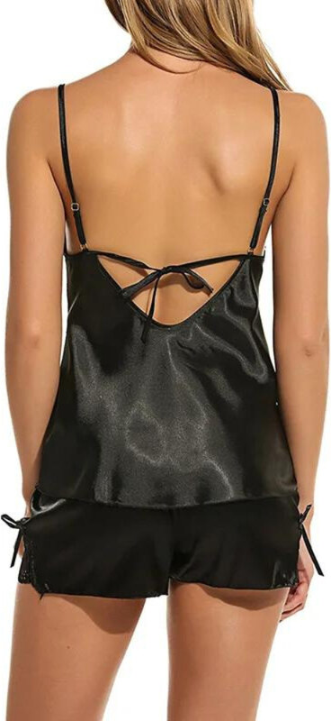 La Lolita Amsterdam AGNES Σετ κοντομάνικες πιτζάμες με σατέν υφή και λεπτομέρεια διαφάνειας από δαντέλα στα πλάγια