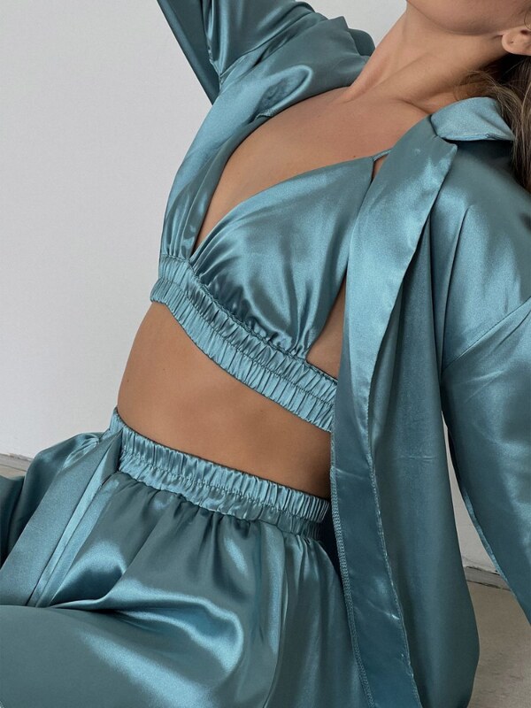 La Lolita Amsterdam ASHLYN Σετ babydoll 3 τμχ σατέν υφής με αέρινο φουστο-σορτς με φιόγκο, μπραλέτ με τριγωνάκι & μακρυμάνικη πουκαμίσα