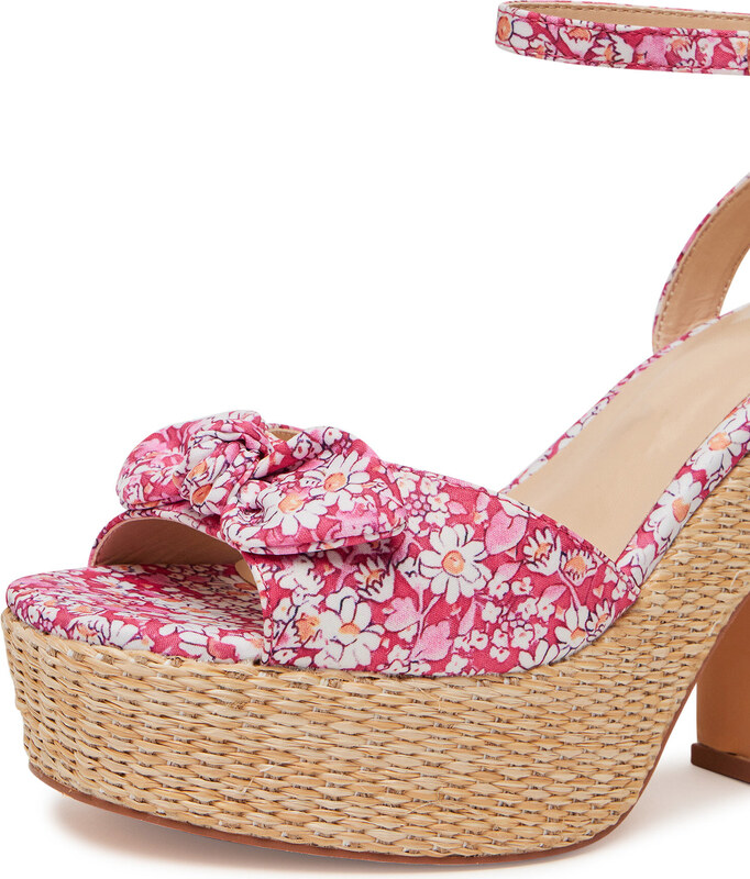 Εσπαντρίγιες DeeZee